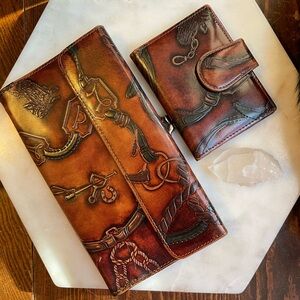 Vintage Embossed Horse Equestrian Wallet Fiocchi Italy /Leather wallet/ID holder